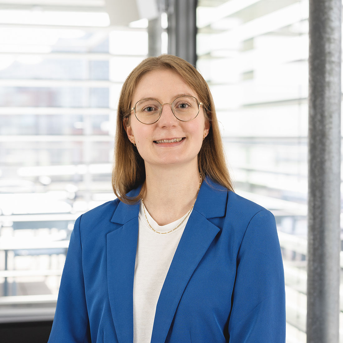 Frau Lea Drobner